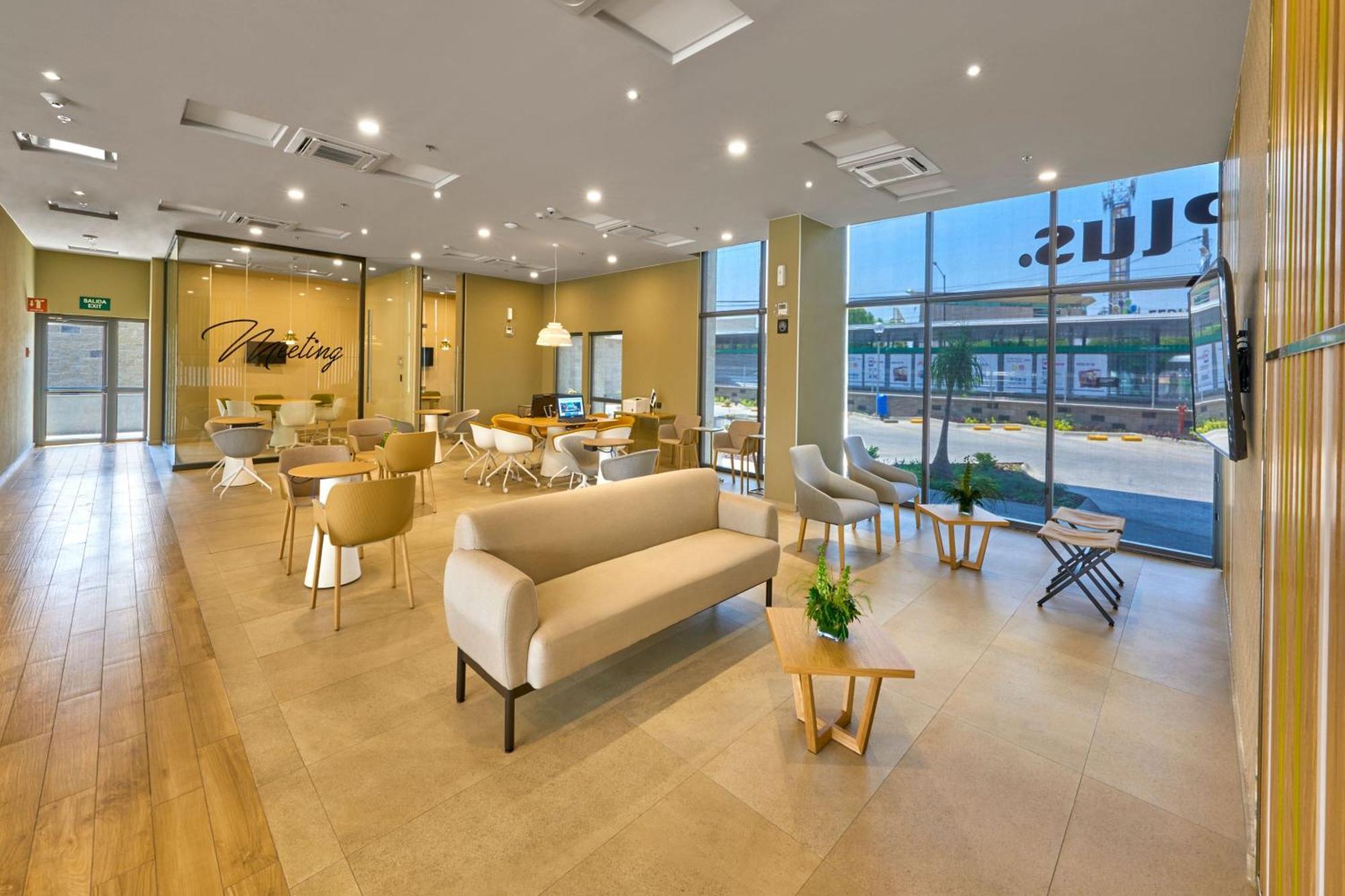 City Express Plus By Marriott Leon Centro De Convenciones Εξωτερικό φωτογραφία