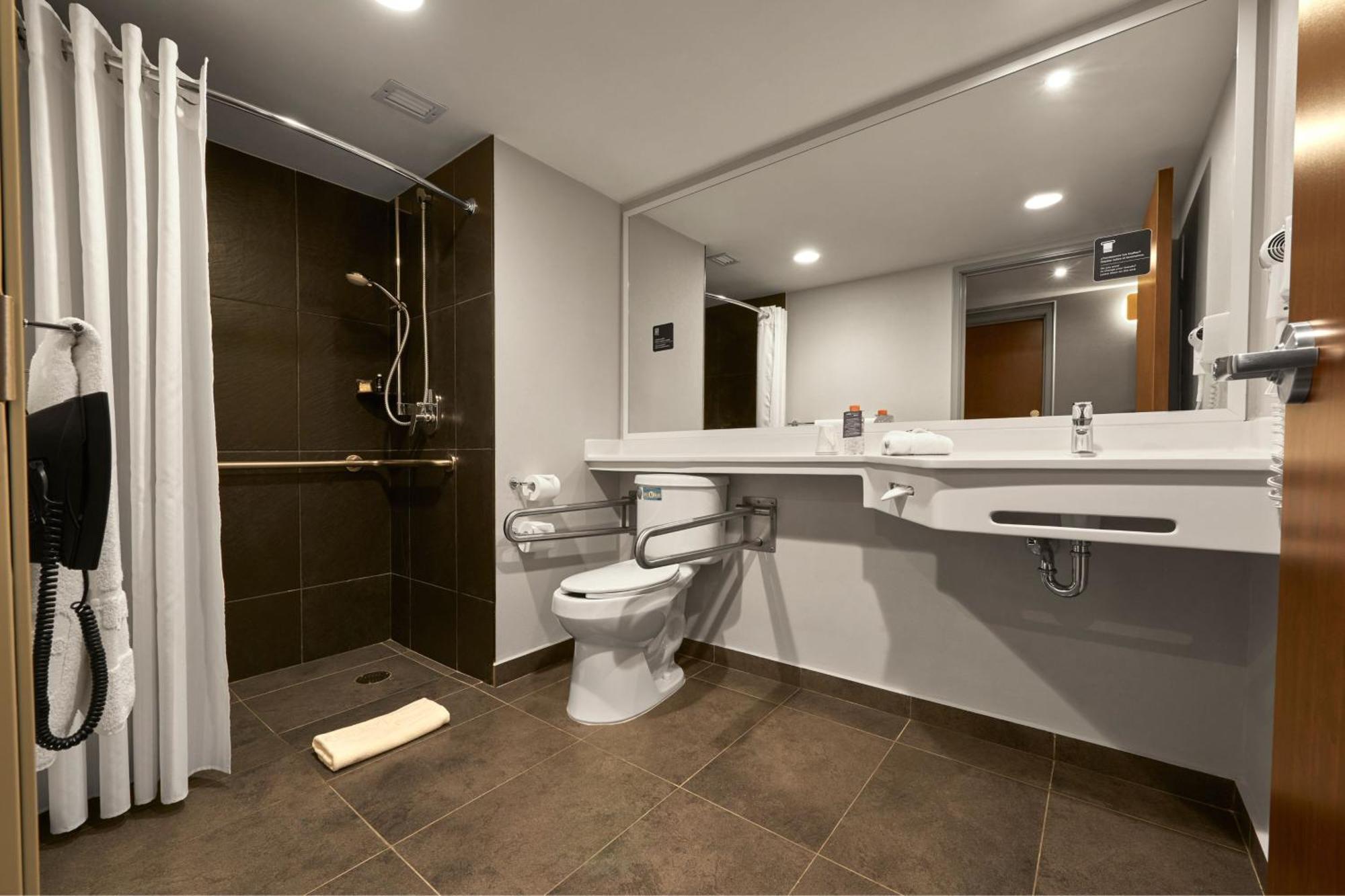 City Express Plus By Marriott Leon Centro De Convenciones Εξωτερικό φωτογραφία