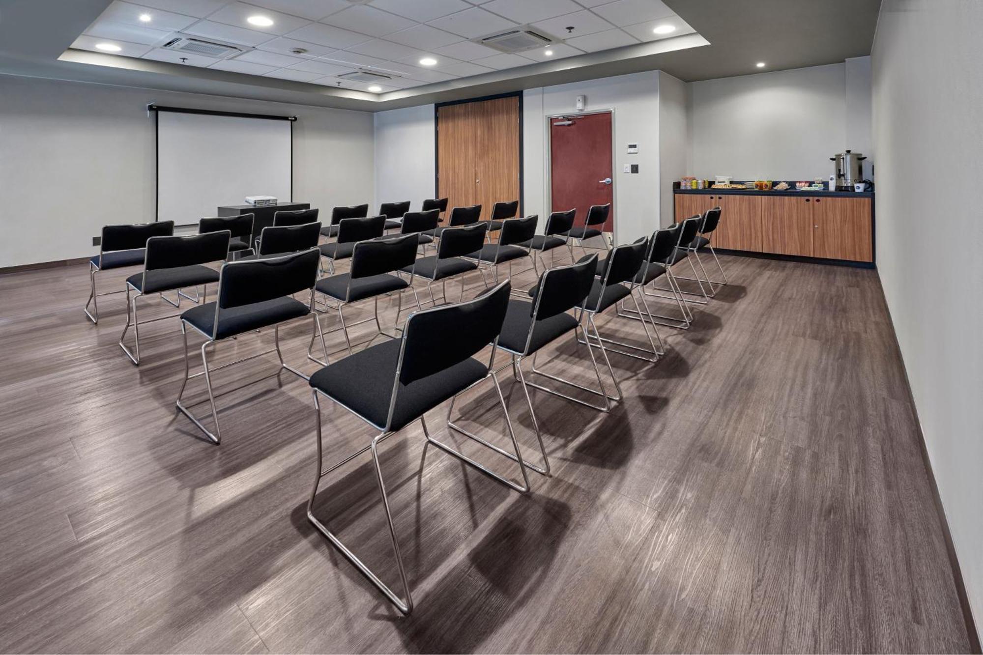 City Express Plus By Marriott Leon Centro De Convenciones Εξωτερικό φωτογραφία