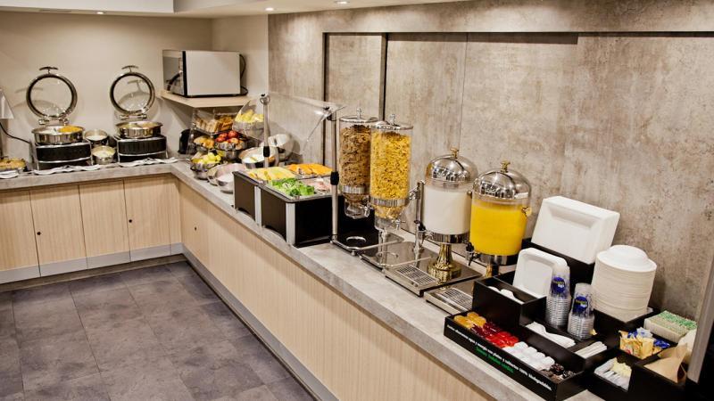 City Express Plus By Marriott Leon Centro De Convenciones Εξωτερικό φωτογραφία