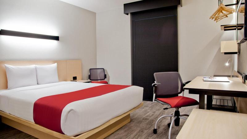City Express Plus By Marriott Leon Centro De Convenciones Εξωτερικό φωτογραφία
